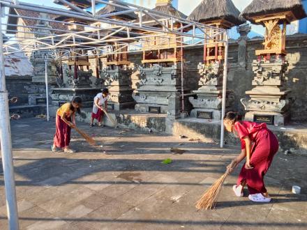 Gotong Royong Tak Pernah Padam, Desa Sembiran Terus Bergerak Menjaga Kebersihan